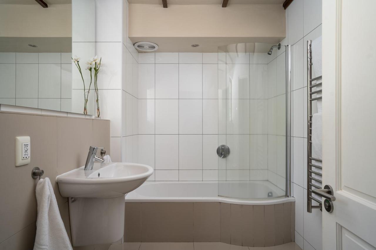 Lalapanzi Lodge Somerset West Bagian luar foto