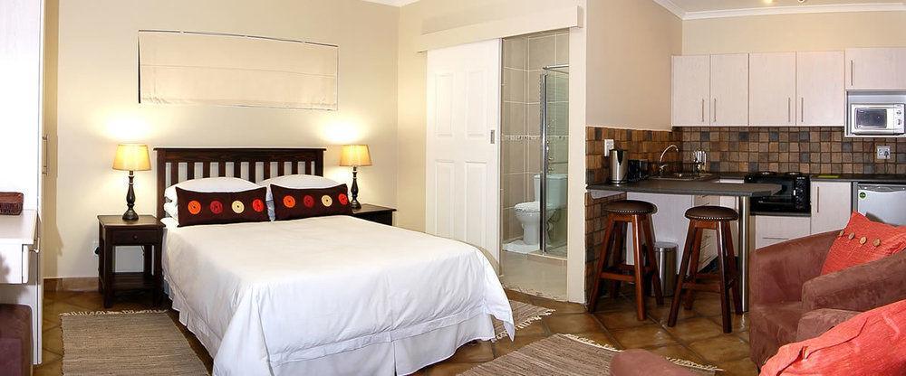 Lalapanzi Lodge Somerset West Bagian luar foto