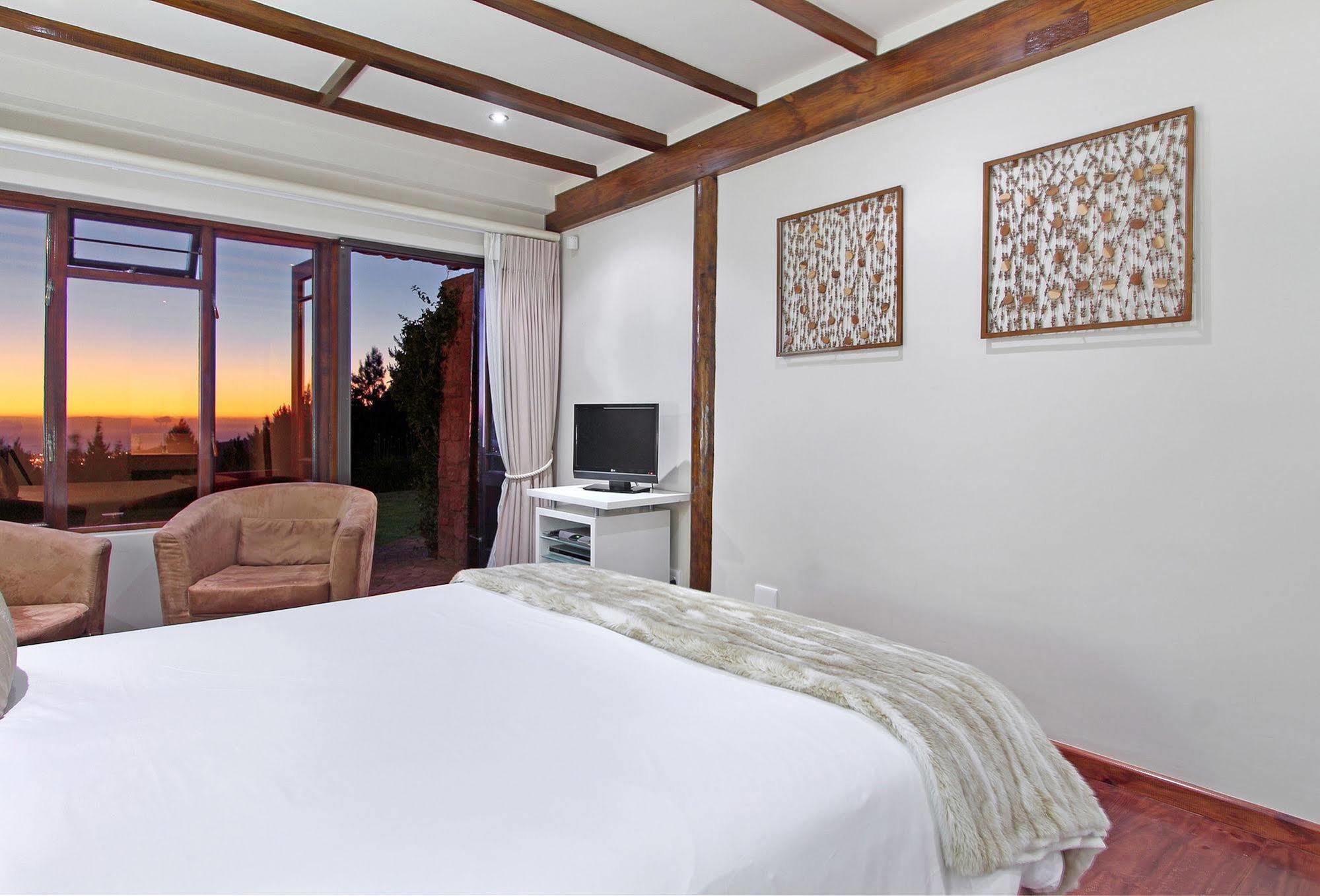 Lalapanzi Lodge Somerset West Bagian luar foto